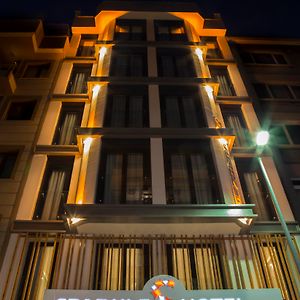 Sparkle Hotel